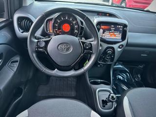 TOYOTA Aygo usata, con Sedile posteriore sdoppiato