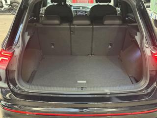 VOLKSWAGEN Tiguan usata, con Sedile posteriore sdoppiato