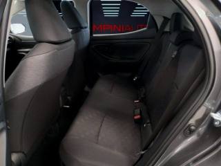 TOYOTA Yaris usata 12
