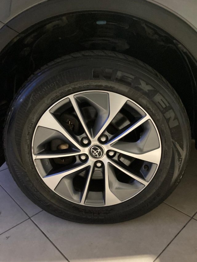 TOYOTA RAV 4 usata, con Specchietti laterali elettrici