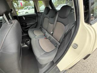 MINI Cooper D usata 21