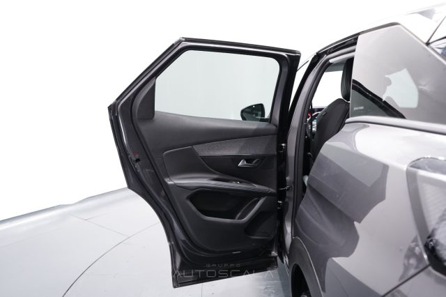 PEUGEOT 3008 usata, con Volante multifunzione