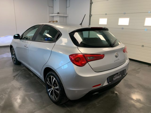 ALFA ROMEO Giulietta usata, con Autoradio
