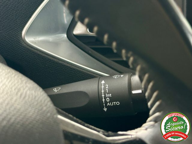 PEUGEOT 308 usata, con USB