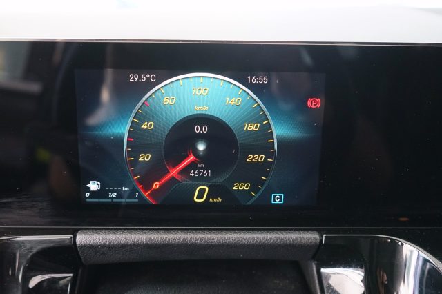 MERCEDES-BENZ B 180 usata, con Kit antipanne