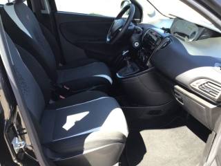 LANCIA Ypsilon usata, con USB