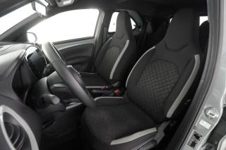 TOYOTA Aygo X usata 2