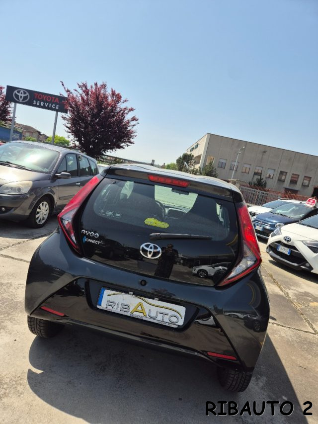TOYOTA Aygo usata, con Sistema di navigazione
