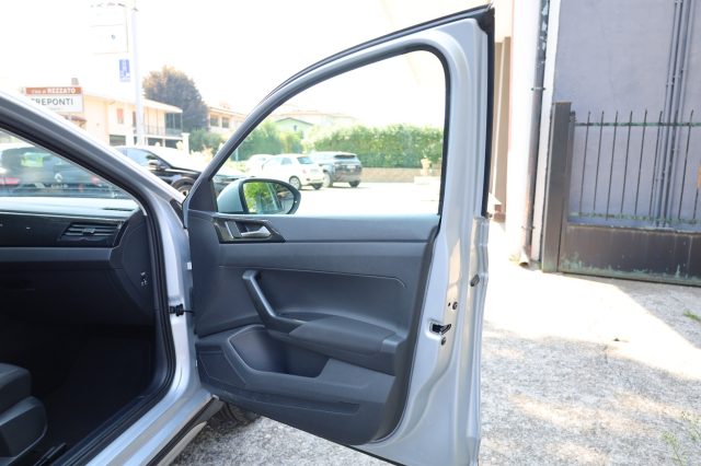 VOLKSWAGEN Taigo usata 131