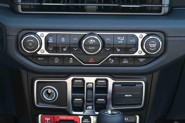 JEEP Wrangler usata, con Interni in pelle