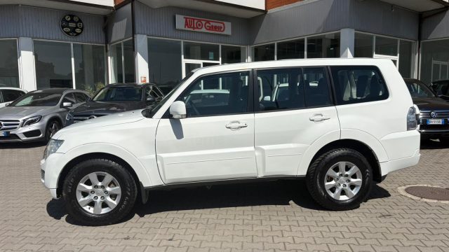 MITSUBISHI Pajero usata, con Autoradio