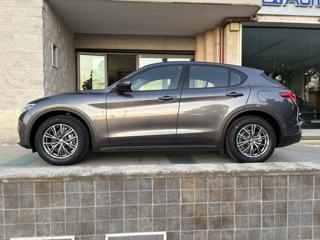 ALFA ROMEO Stelvio usata, con Cerchi in lega