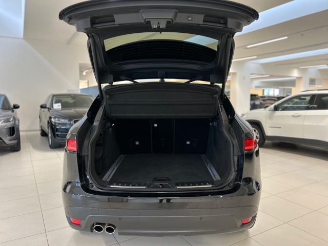 JAGUAR F-Pace usata, con Fendinebbia