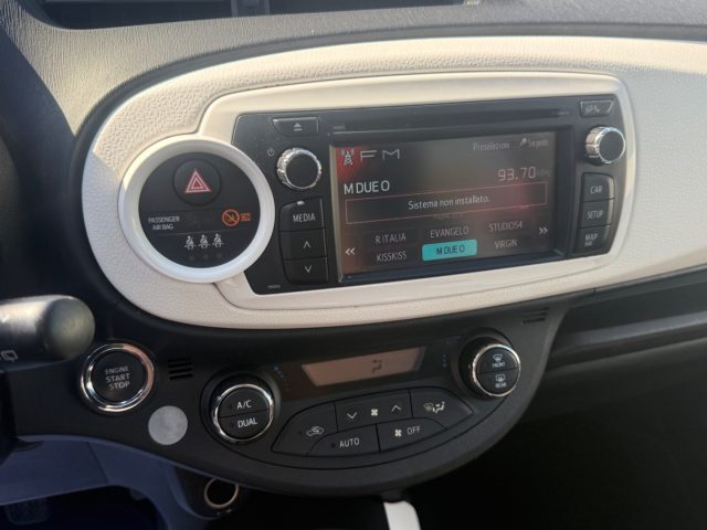 TOYOTA Yaris usata, con Telecamera per parcheggio assistito