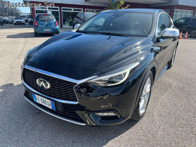 INFINITI Q30 usata, con Vetri oscurati