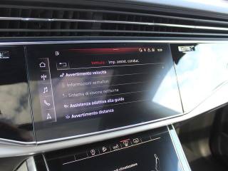 AUDI SQ8 usata, con Autoradio digitale