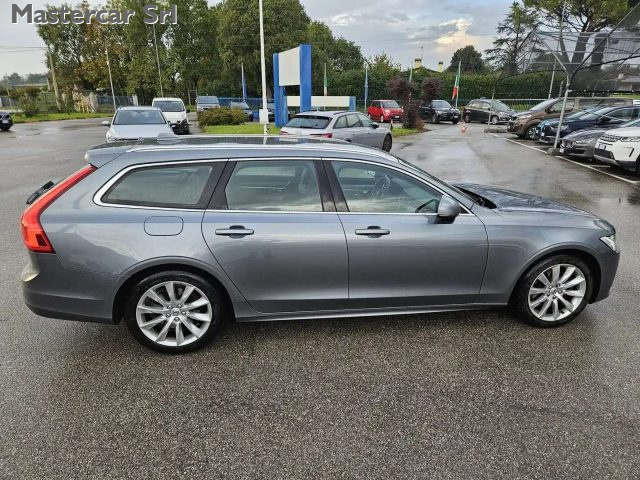 VOLVO V90 usata, con Autoradio