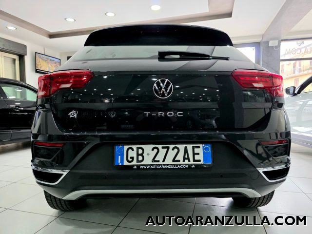 VOLKSWAGEN T-Roc usata, con MP3