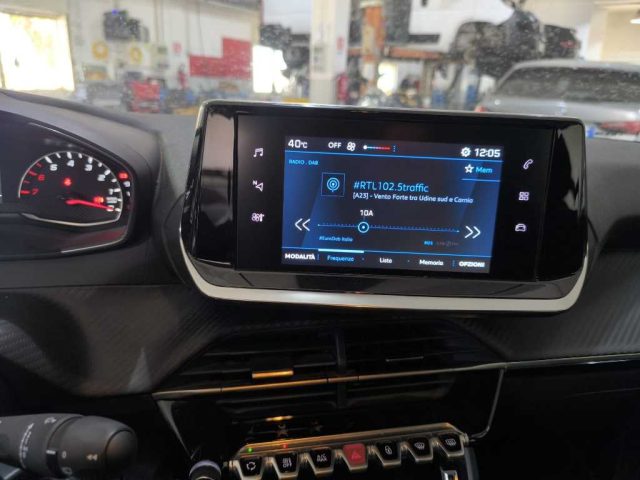 PEUGEOT 208 usata, con Autoradio digitale