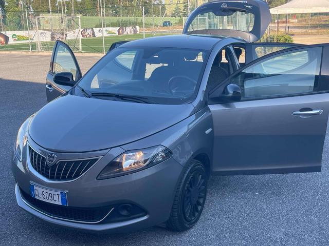 LANCIA Ypsilon usata, con Controllo trazione
