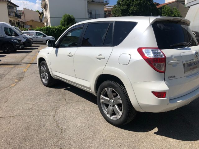 TOYOTA RAV 4 MY23 usata, con Airbag Passeggero