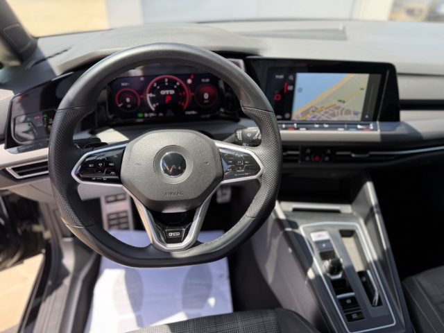 VOLKSWAGEN Golf usata, con Bracciolo