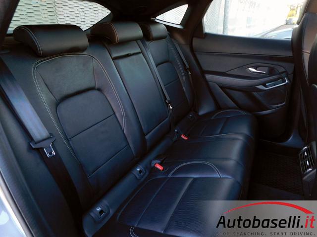 JAGUAR E-Pace usata, con Volante in pelle