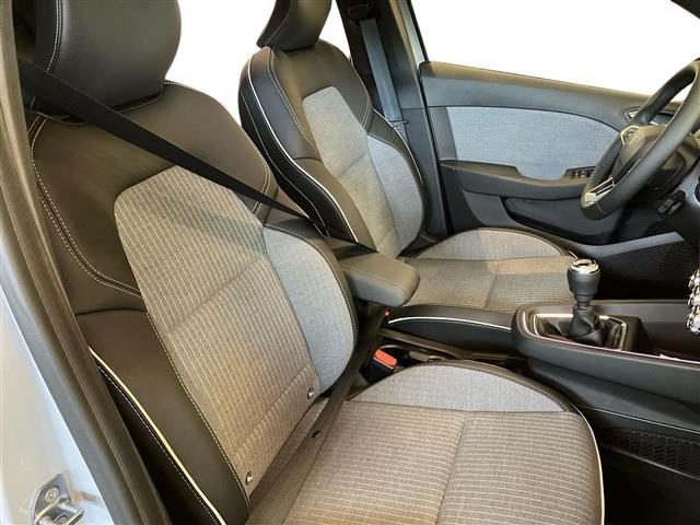 RENAULT Clio usata 7