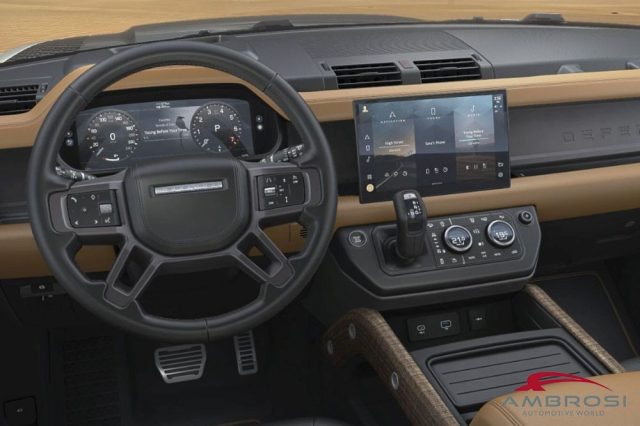LAND ROVER Defender usata 8