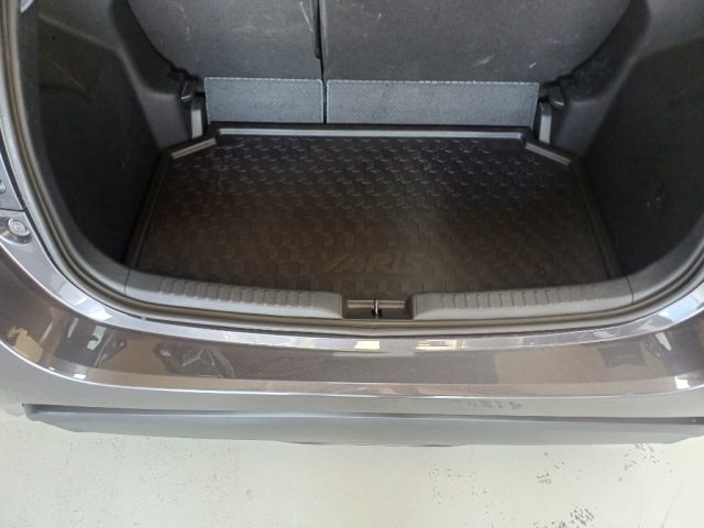TOYOTA Yaris usata, con Cruise Control