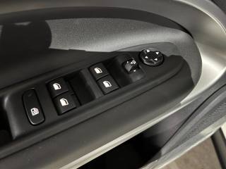 JEEP Avenger usata, con Park Distance Control