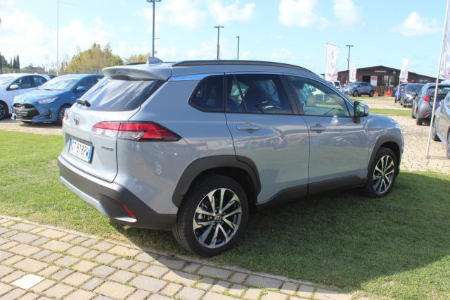TOYOTA Corolla Cross usata 26