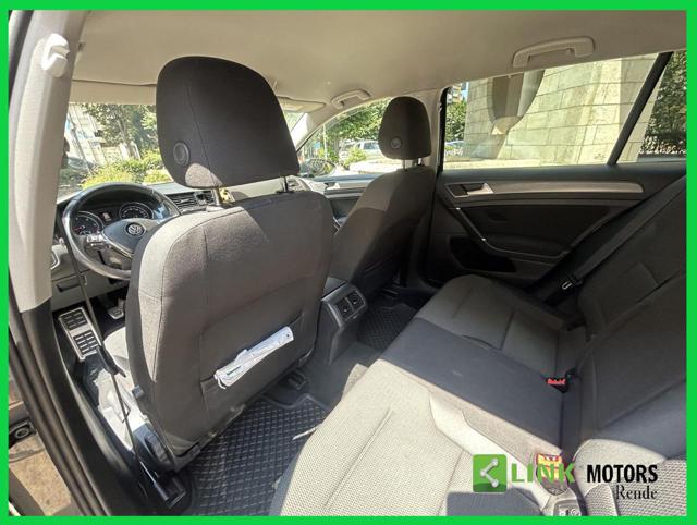 VOLKSWAGEN Golf Variant usata, con Sensori di parcheggio posteriori