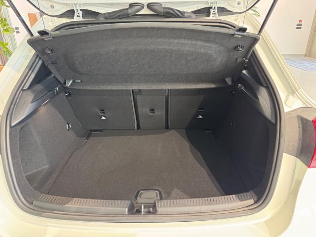MERCEDES-BENZ A 200 usata, con Volante in pelle