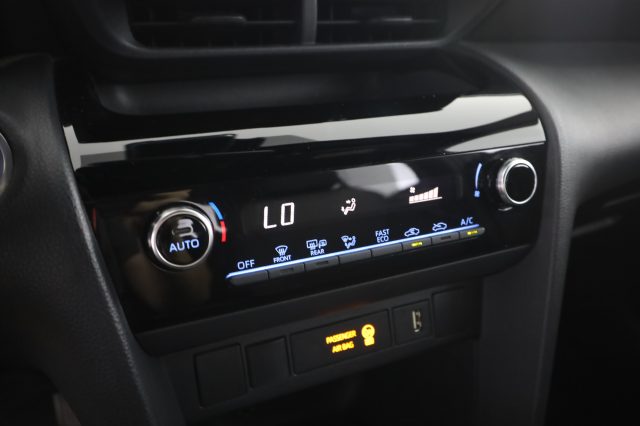 TOYOTA Yaris Cross usata 11