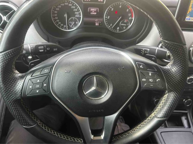MERCEDES-BENZ B 180 usata, con Controllo automatico clima