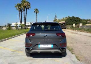 VOLKSWAGEN T-Roc usata, con Autoradio
