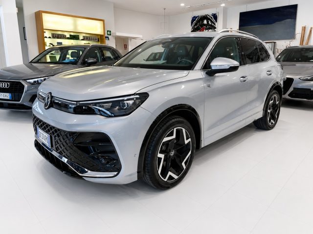 VOLKSWAGEN Tiguan usata, con Airbag