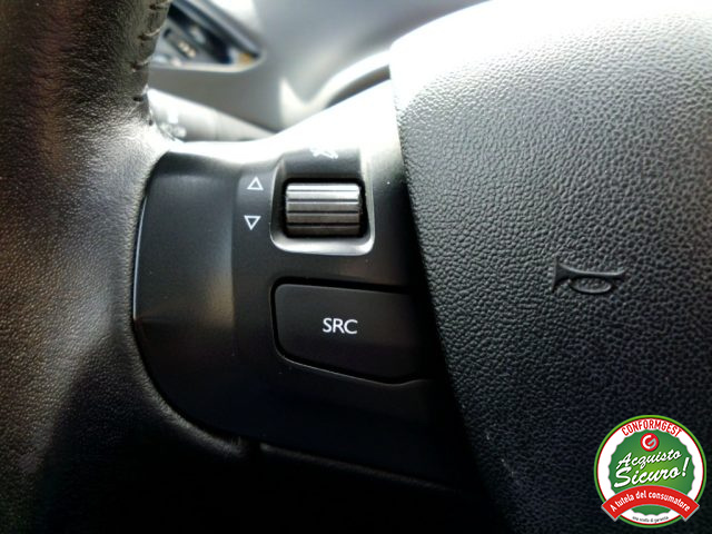 PEUGEOT 208 usata, con Bluetooth