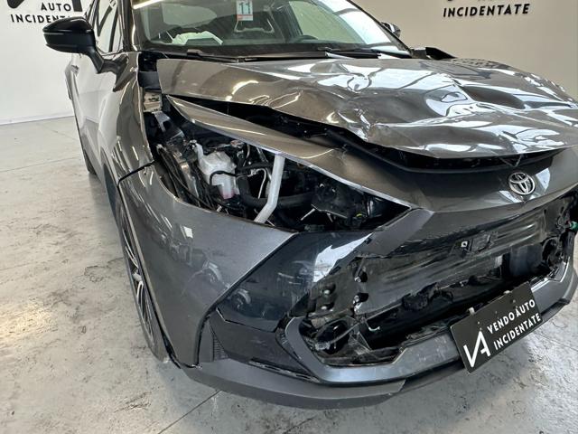 TOYOTA C-HR usata, con Climatizzatore