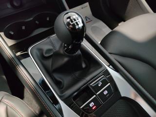 MG HS usata, con Sedile posteriore sdoppiato