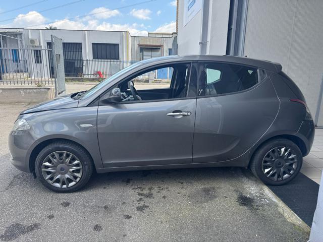 LANCIA Ypsilon usata, con Airbag