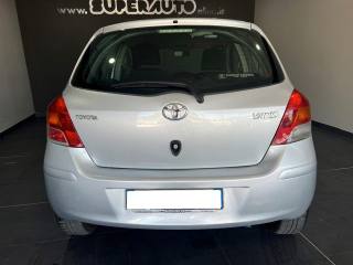 TOYOTA Yaris usata, con Alzacristalli elettrici