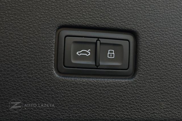 AUDI Q8 usata, con Volante in pelle