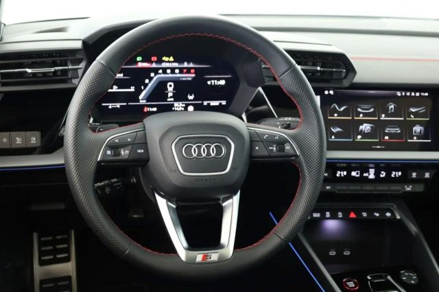 AUDI S3 usata, con Autoradio