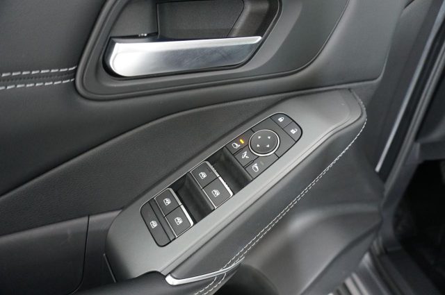 NISSAN Qashqai usata, con Volante in pelle