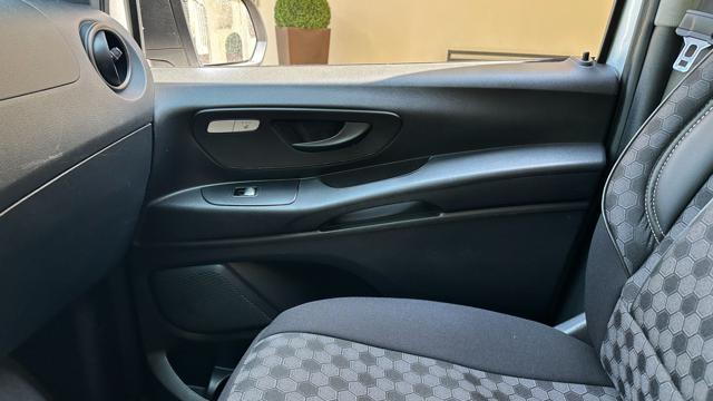 MERCEDES-BENZ Vito usata, con Park Distance Control