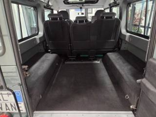 LAND ROVER Defender usata, con Servosterzo