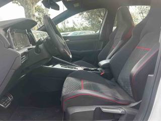 VOLKSWAGEN Golf GTI usata, con Autoradio