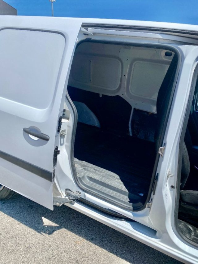 RENAULT Kangoo usata, con Cruise Control